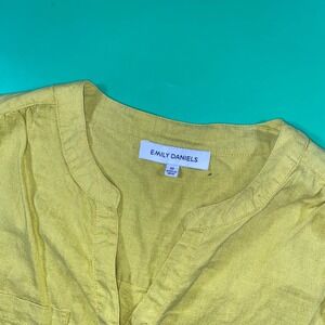 Emily Daniels Sleeveless Shirt Top Tank Blouse Casual Womens M‎ Yellow
